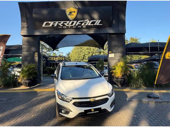 CHEVROLET ONIX 1.4 MPFI ACTIV 8V FLEX 4P AUTOMÁTICO CHEVROLET ONIX 1.4 MPFI ACTIV 8V FLEX 4P AUTOMÁTICO